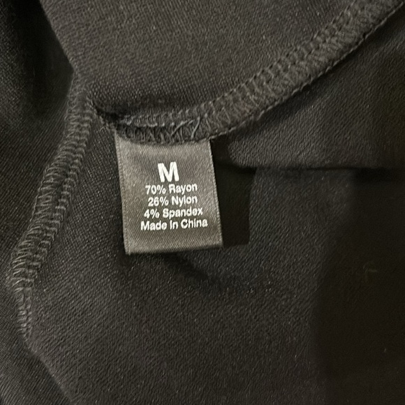 Saks Fifth Avenue Black Label - Black Top - Size Medium - Picture 5 of 5